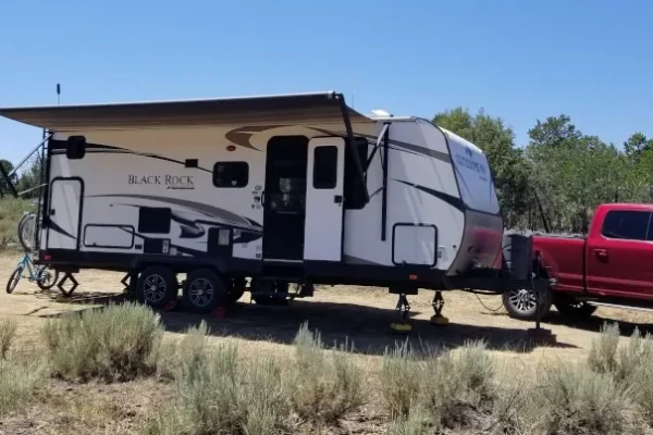 Outdoors Rv Manufacturing Reviews