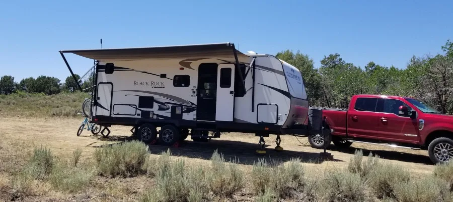 Outdoors Rv Manufacturing Reviews