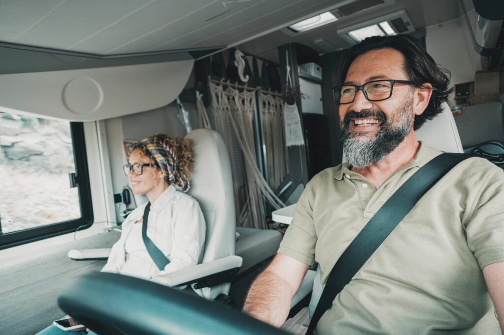 Can You Run an Rv Air Conditioner While Driving?